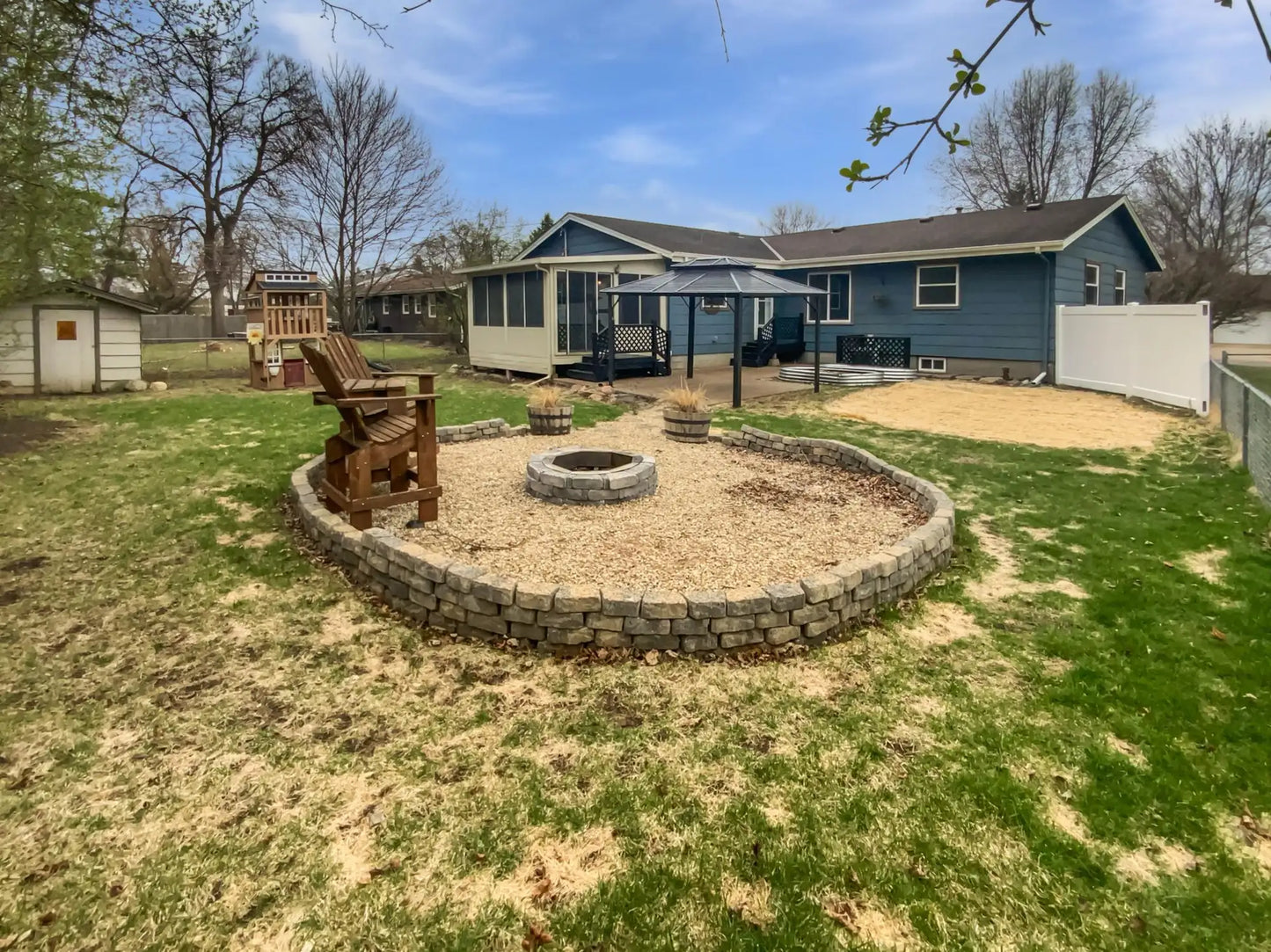 1005 Honeysuckle Lane, Farmington, MN 55024