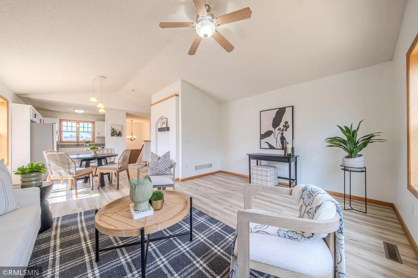 1002 Pleasant View Court, Isanti, MN 55040