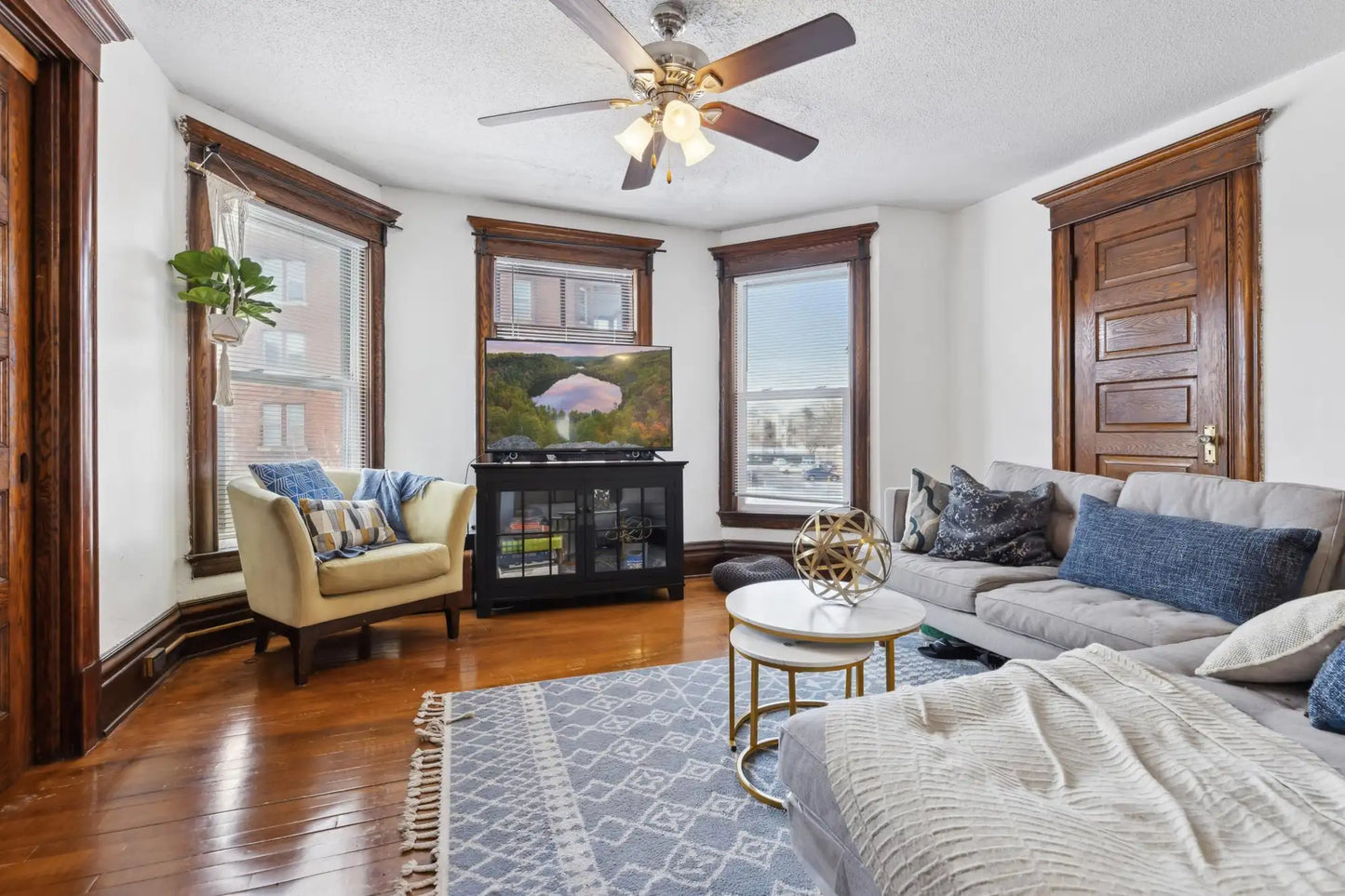 2637 Girard Avenue, Minneapolis, MN 55408