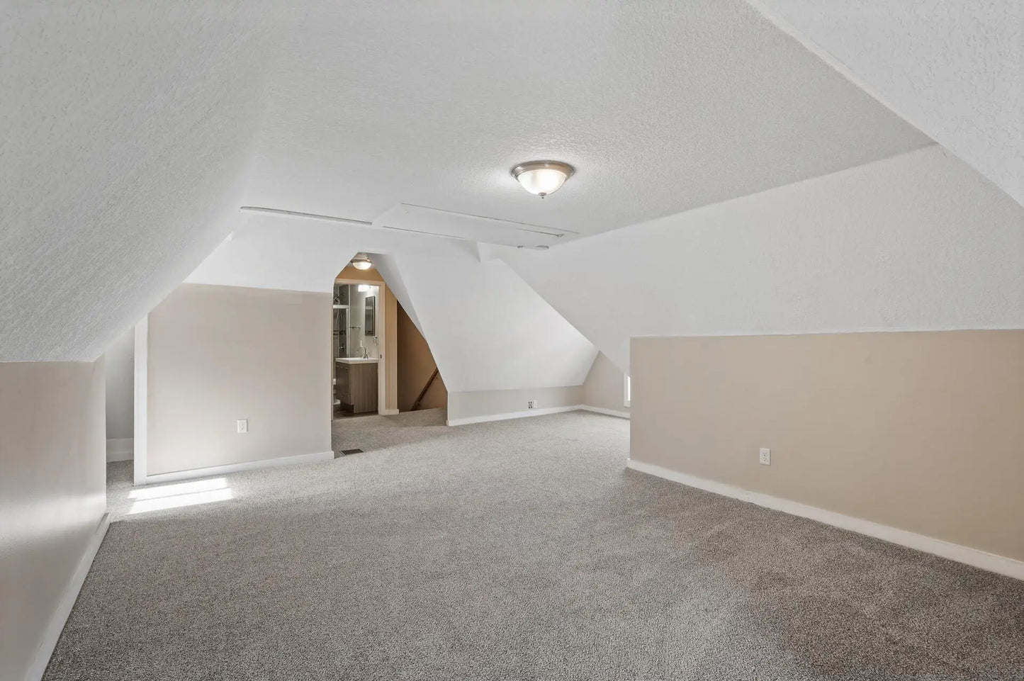 3020 Harriet Avenue, Minneapolis, MN 55408