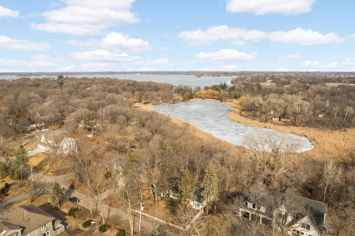 18800 Highland Avenue, Deephaven, MN 55391