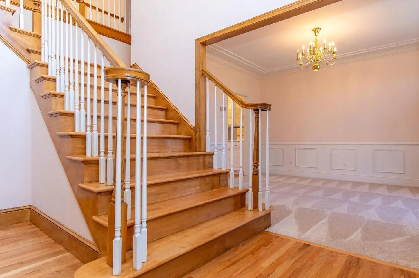 10127 Trotters Path, Eden Prairie, MN 55347