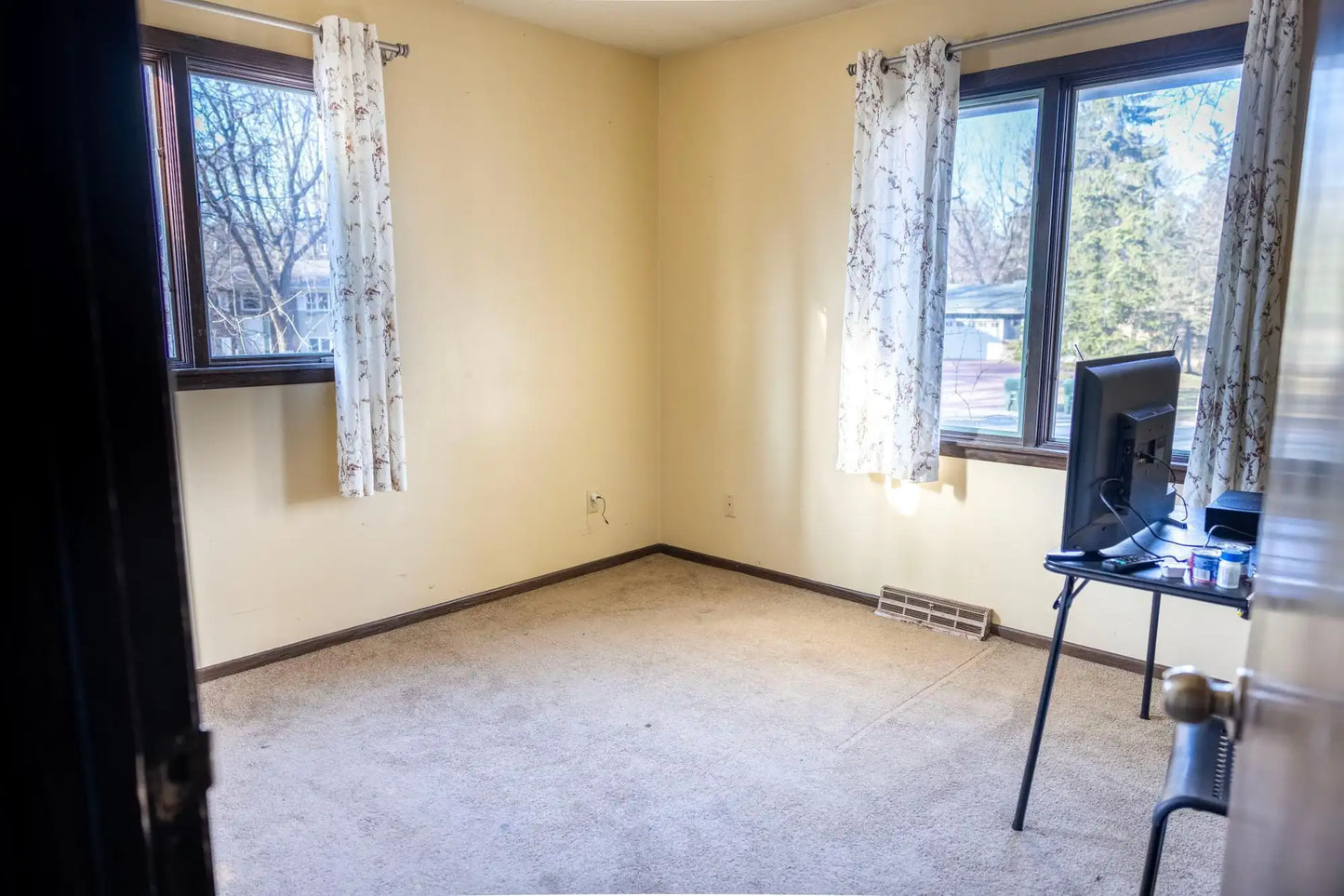 10048 Upton Road, Bloomington, MN 55431