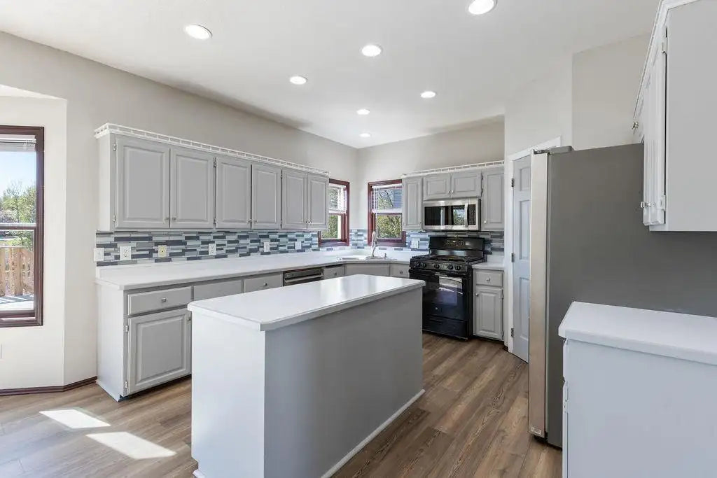 1004 Canterbury Avenue, Buffalo, MN 55313