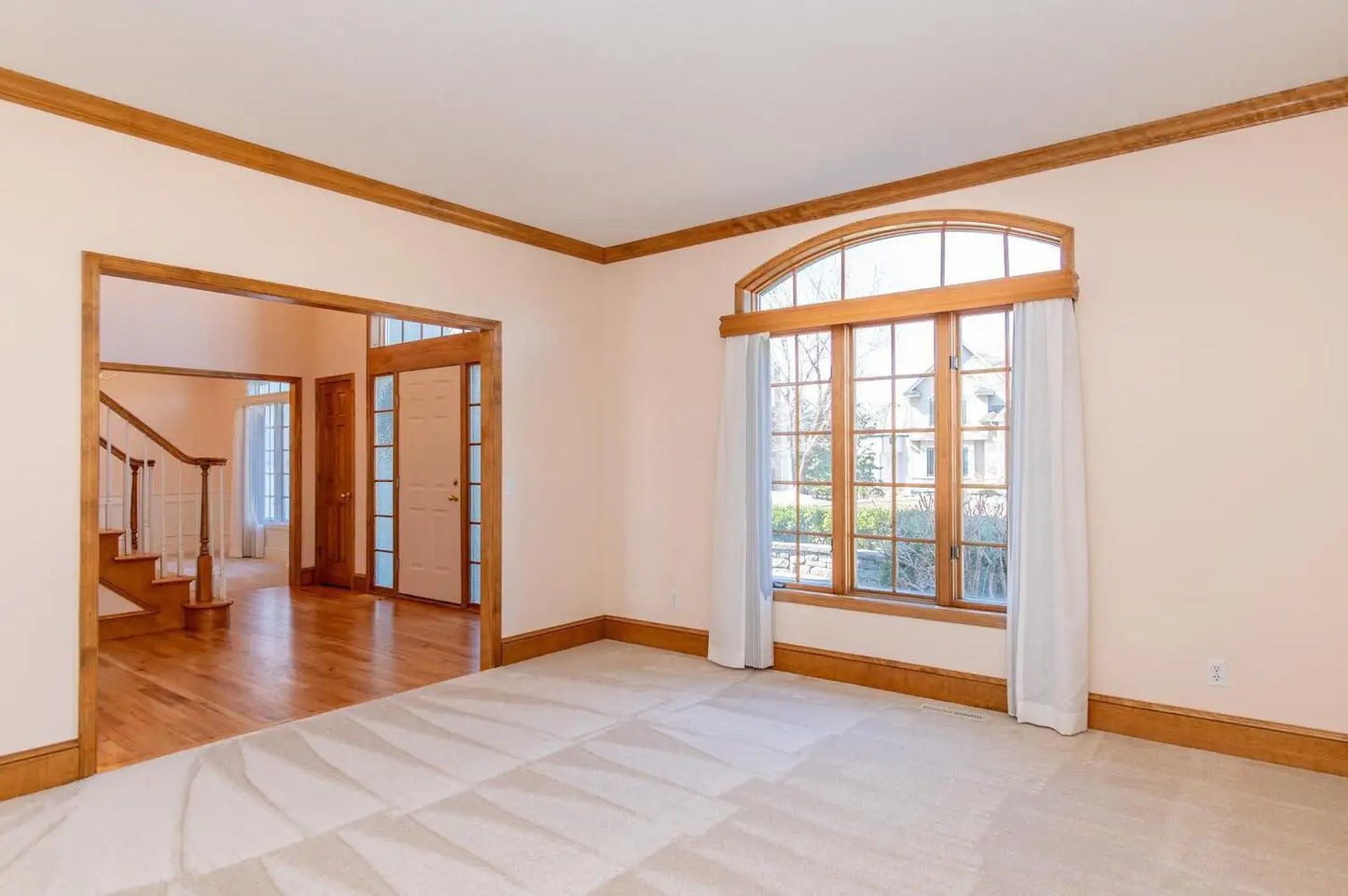 10127 Trotters Path, Eden Prairie, MN 55347