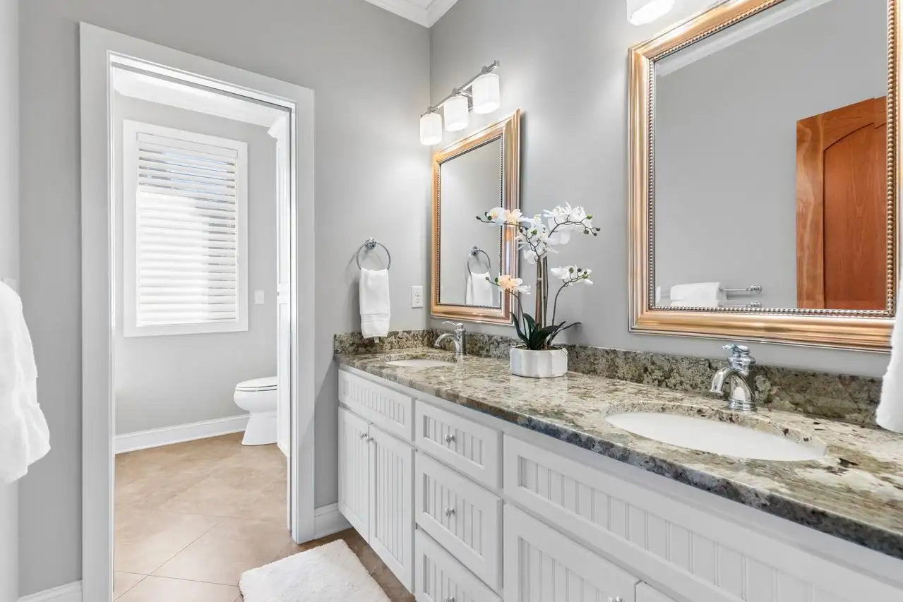 2172 Shadywood Road, Orono, MN 55391