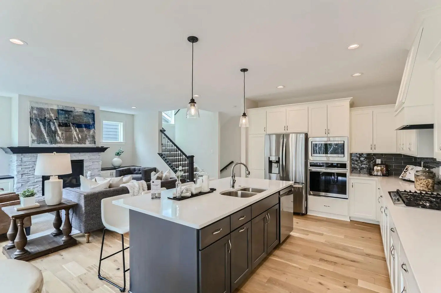 7317 Agate Trail, Inver Grove Heights, MN 55077