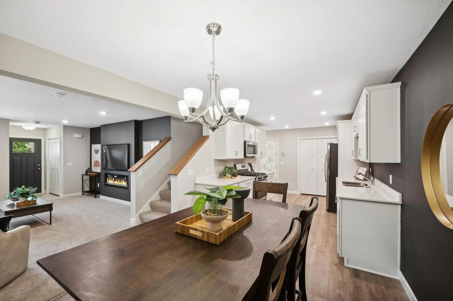 2004 Apple Lane, Montrose, MN 55363