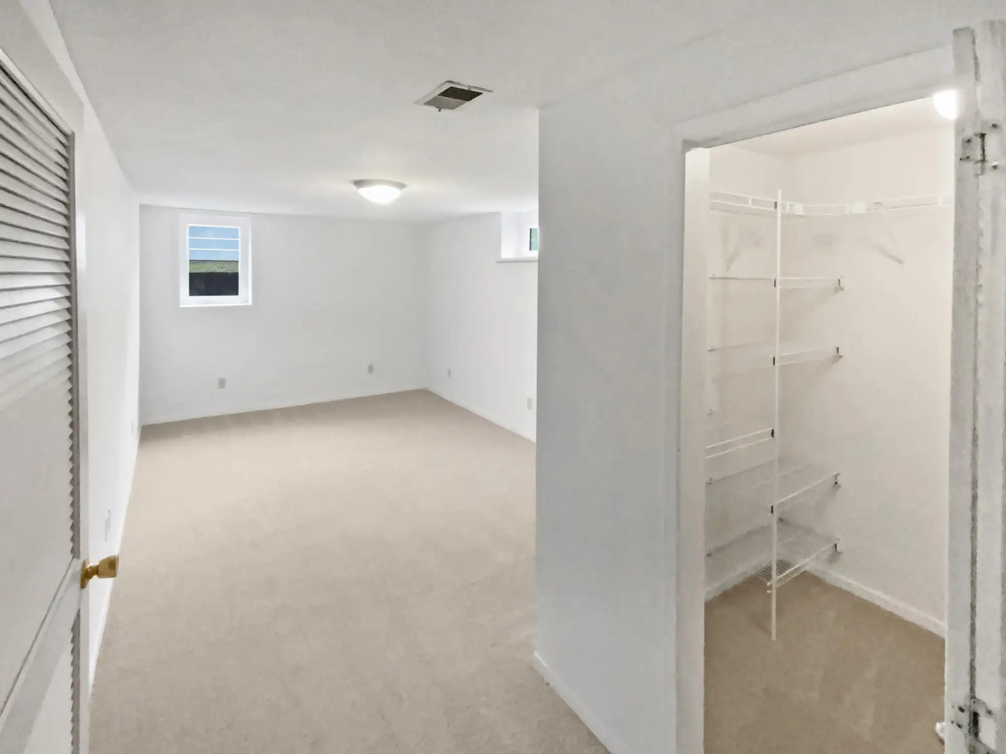 1005 Honeysuckle Lane, Farmington, MN 55024