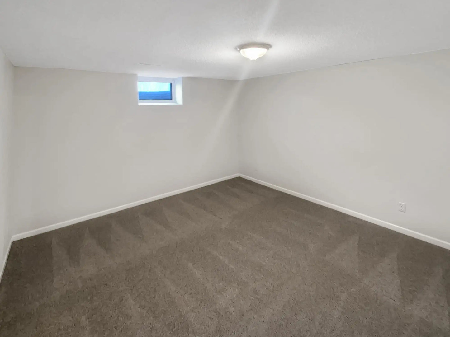 10100 Upton Road, Bloomington, MN 55431