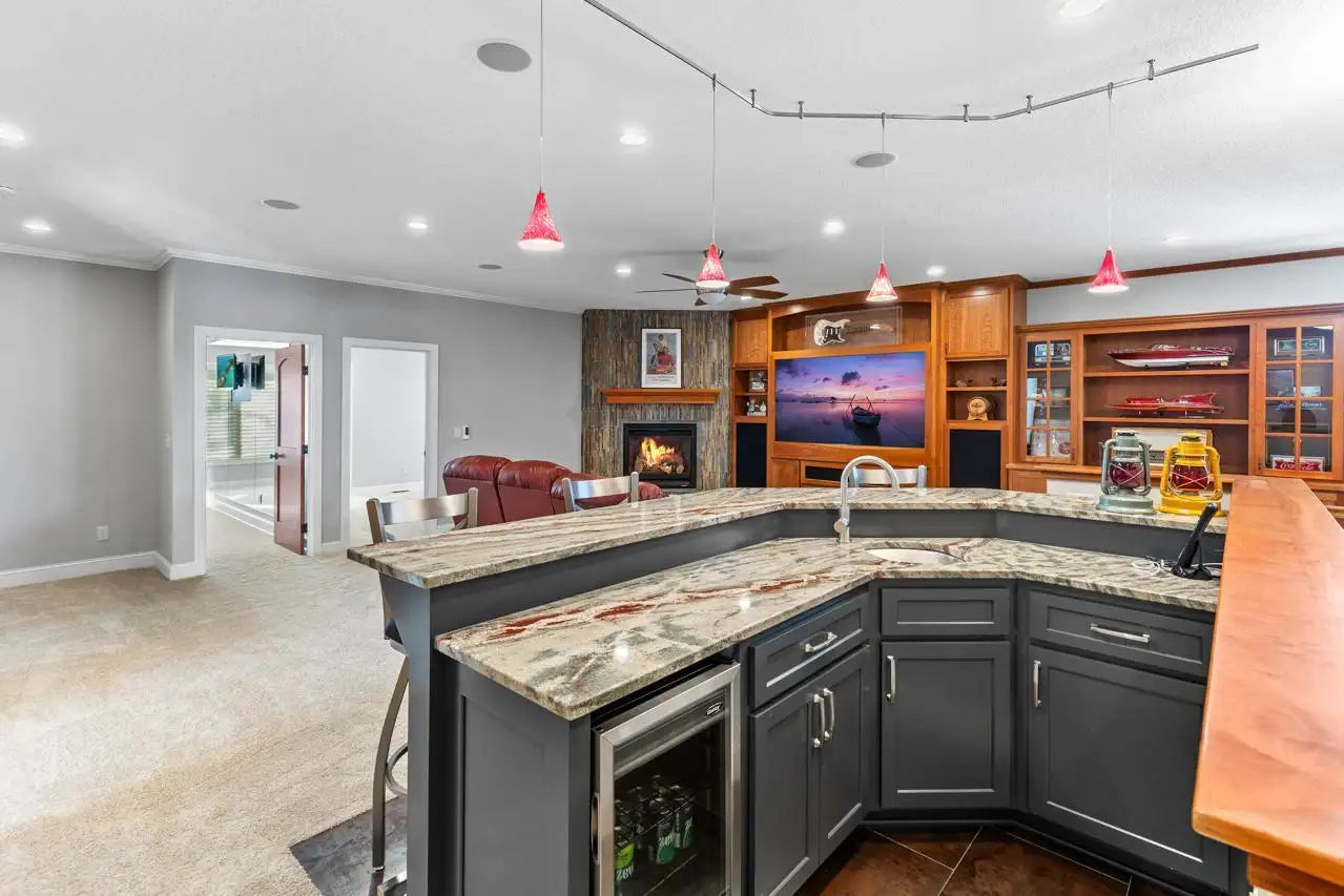 2172 Shadywood Road, Orono, MN 55391