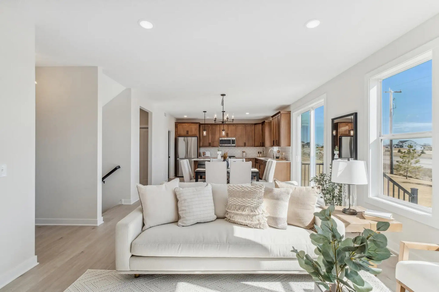 10124 Arrowwood Trail, Woodbury, MN 55129