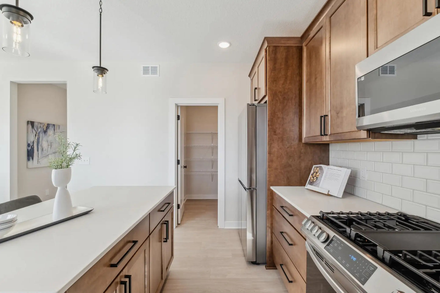 10124 Arrowwood Trail, Woodbury, MN 55129