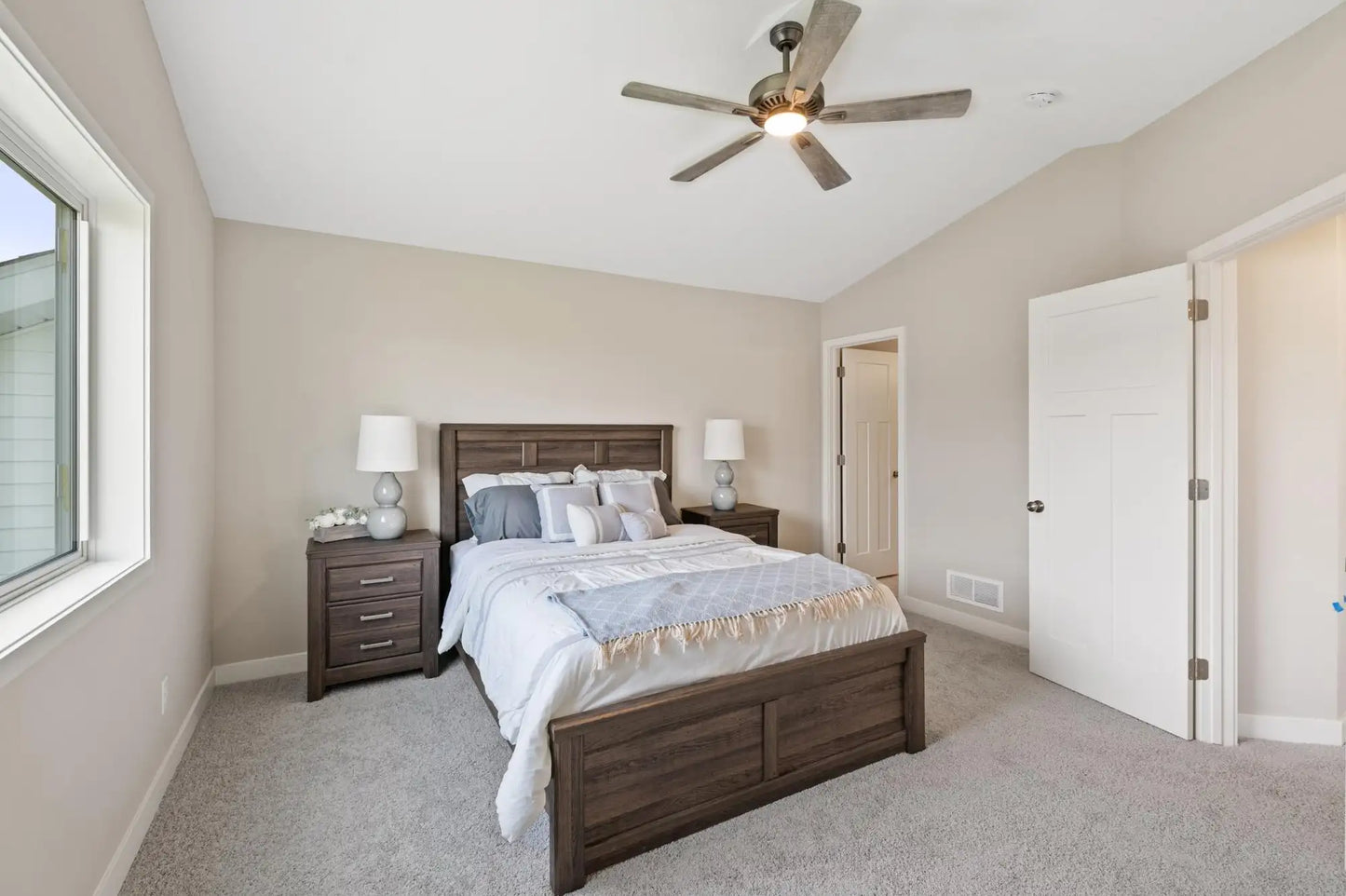 905 Brandenburg Lane, Waverly, MN 55390