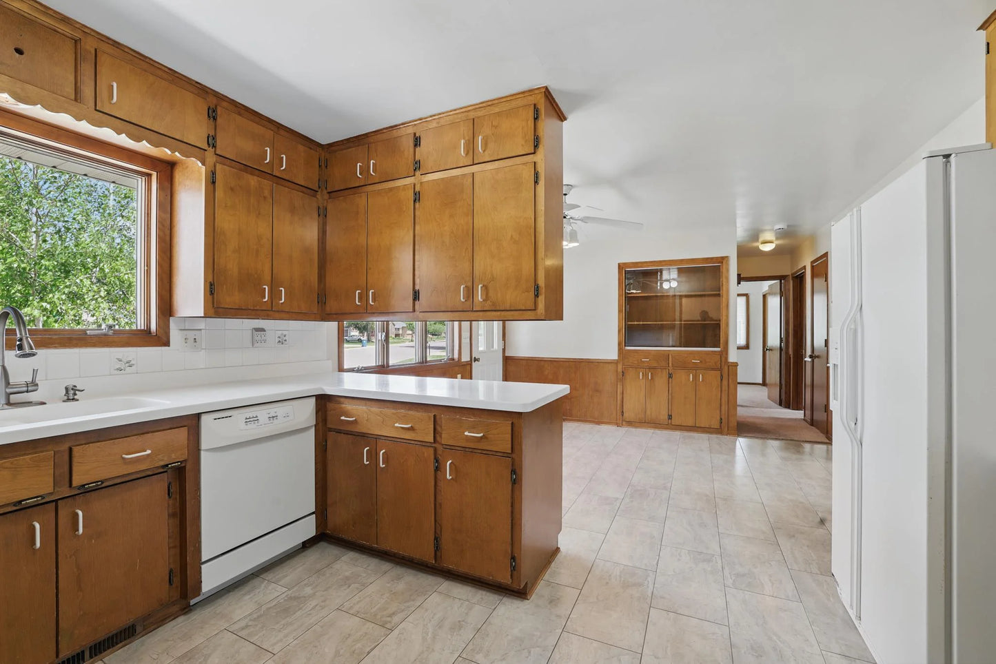 101 Sunset Drive, Belle Plaine, MN 56011