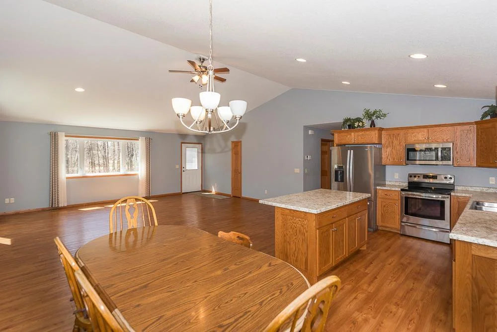 10098 Pin Oak Lane, Brainerd, MN 56401