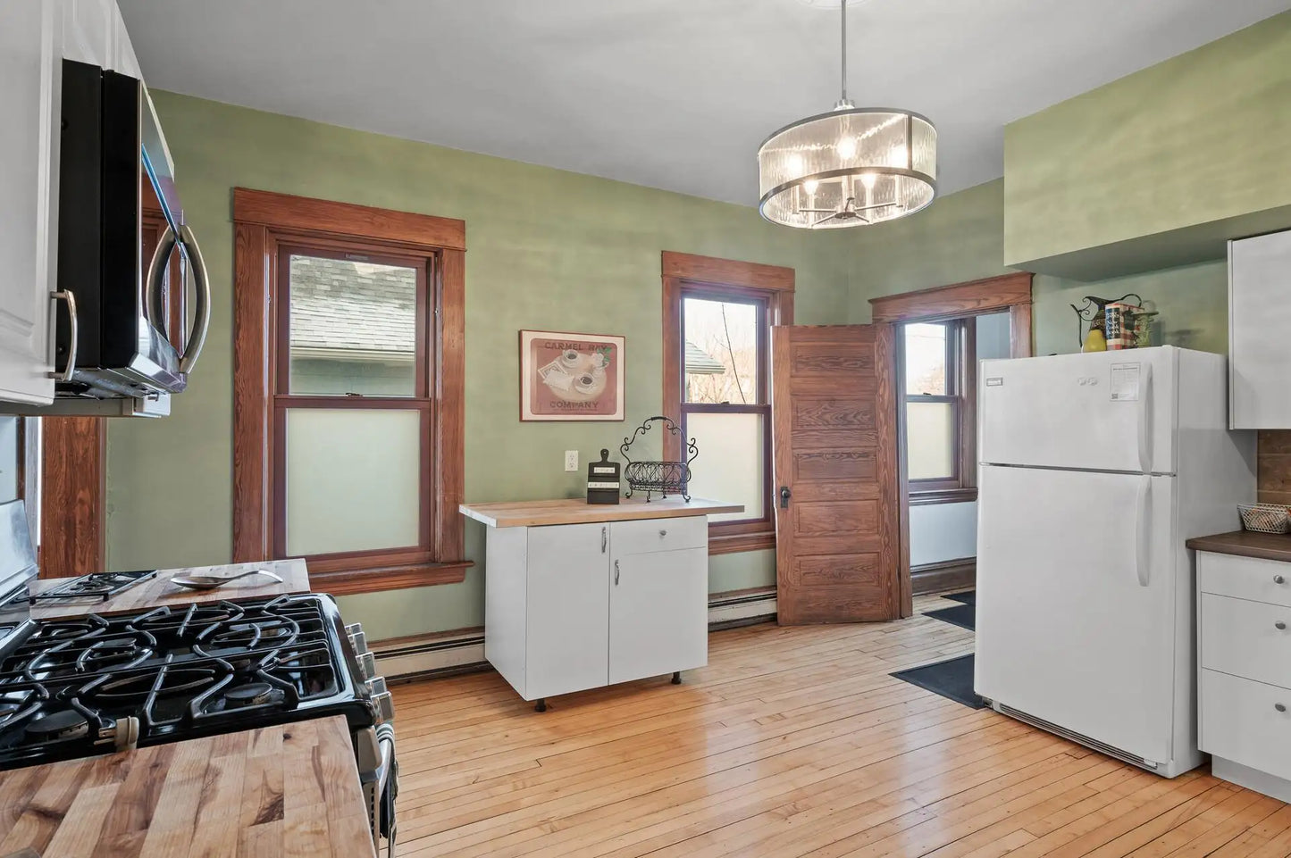 1005 Mclean Avenue, Saint Paul, MN 55106