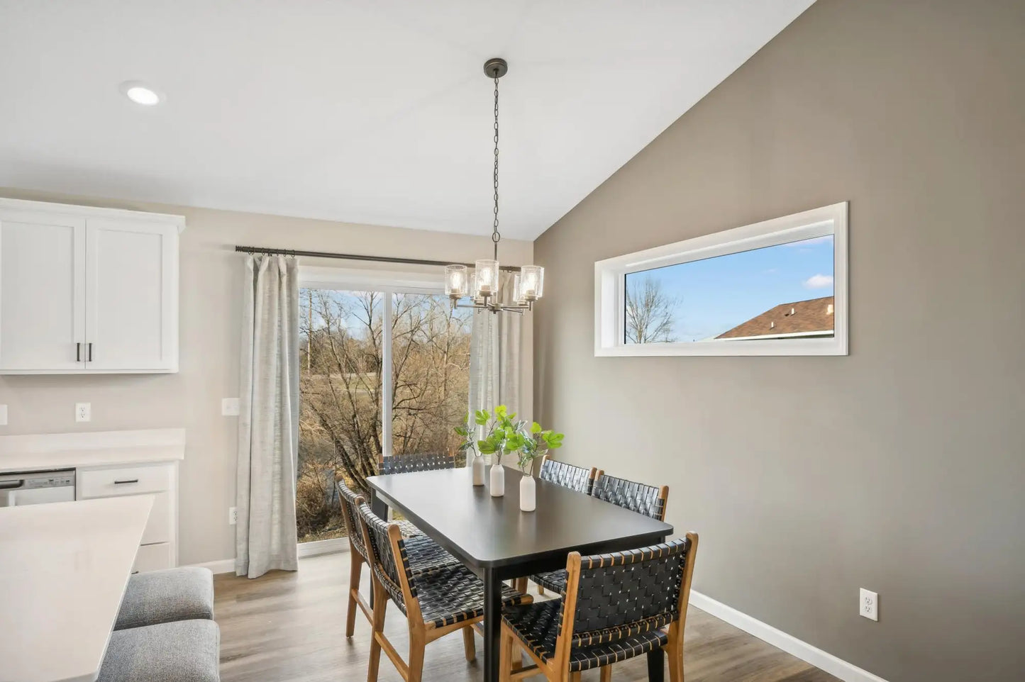 1004 Brandenburg Circle, Waverly, MN 55390