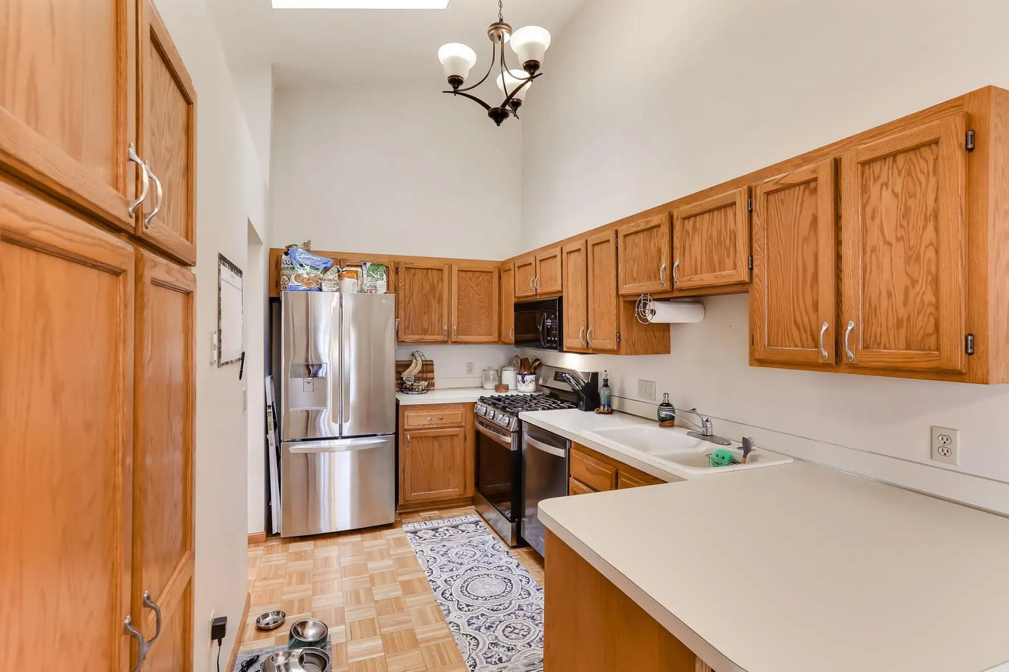1000 Aston Circle, Burnsville, MN 55337