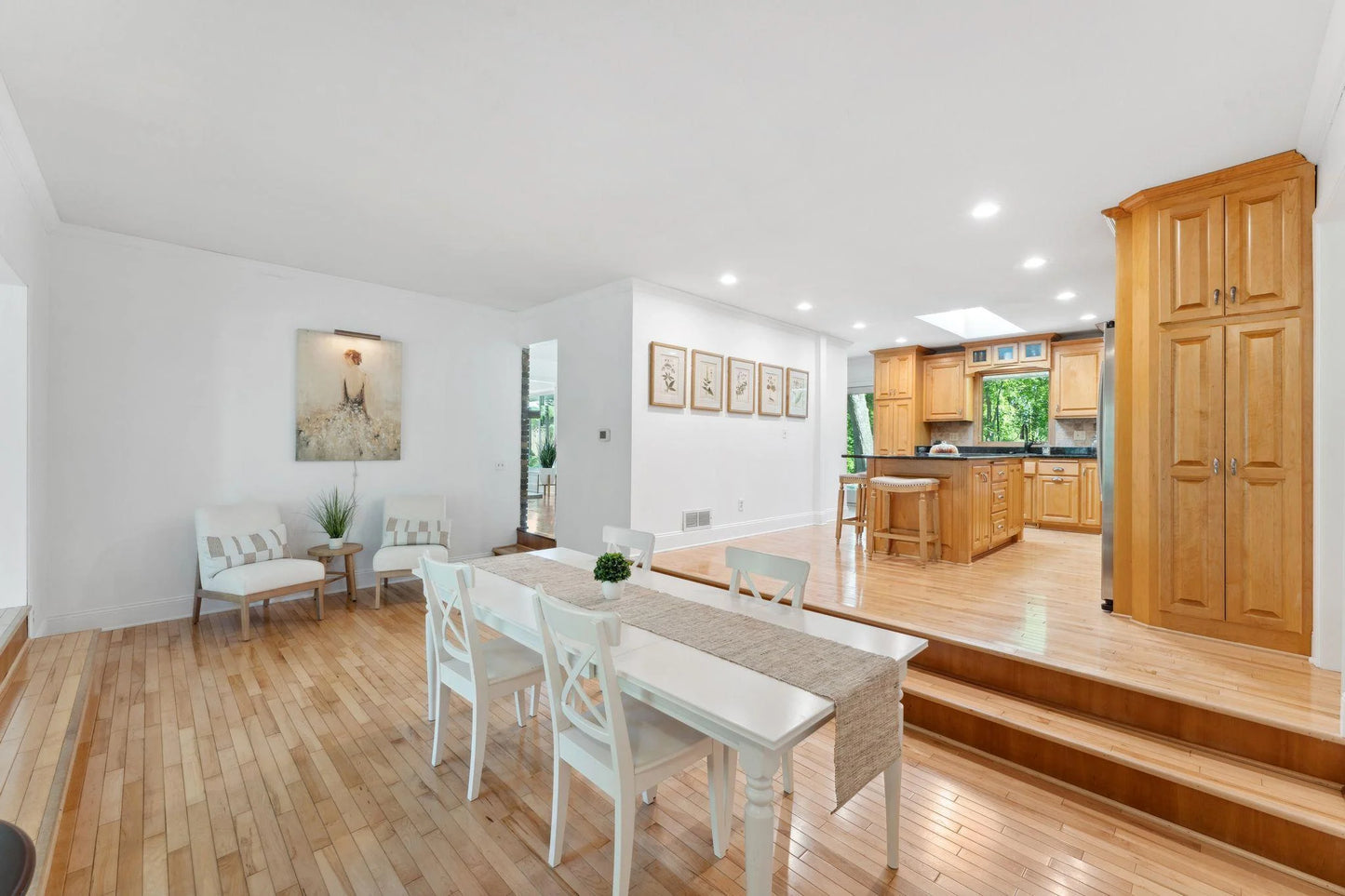 1000 Valley Oaks Road, Vadnais Heights, MN 55127