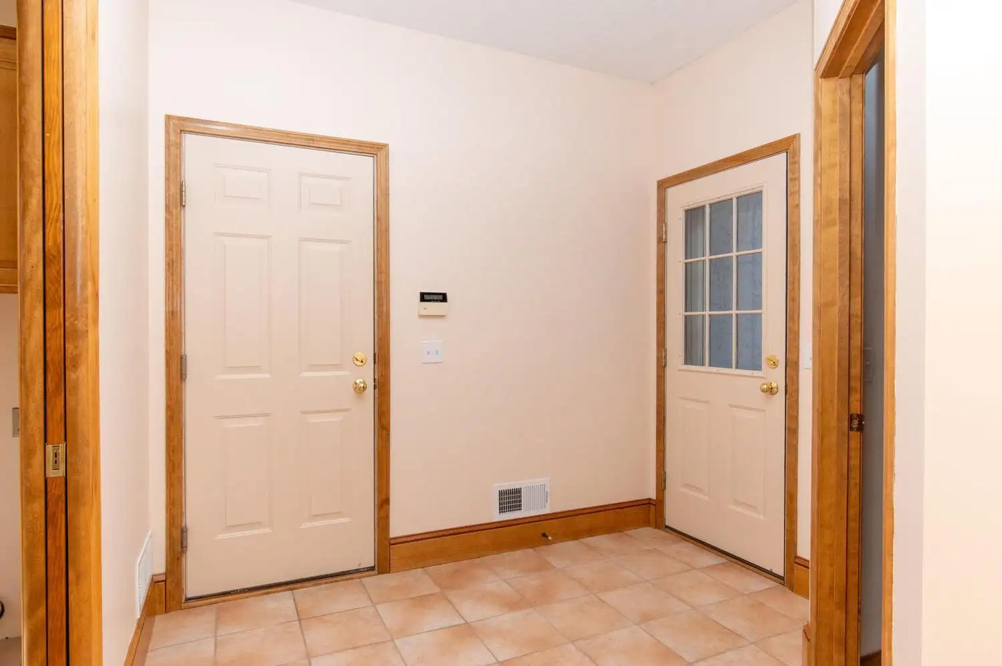 10127 Trotters Path, Eden Prairie, MN 55347