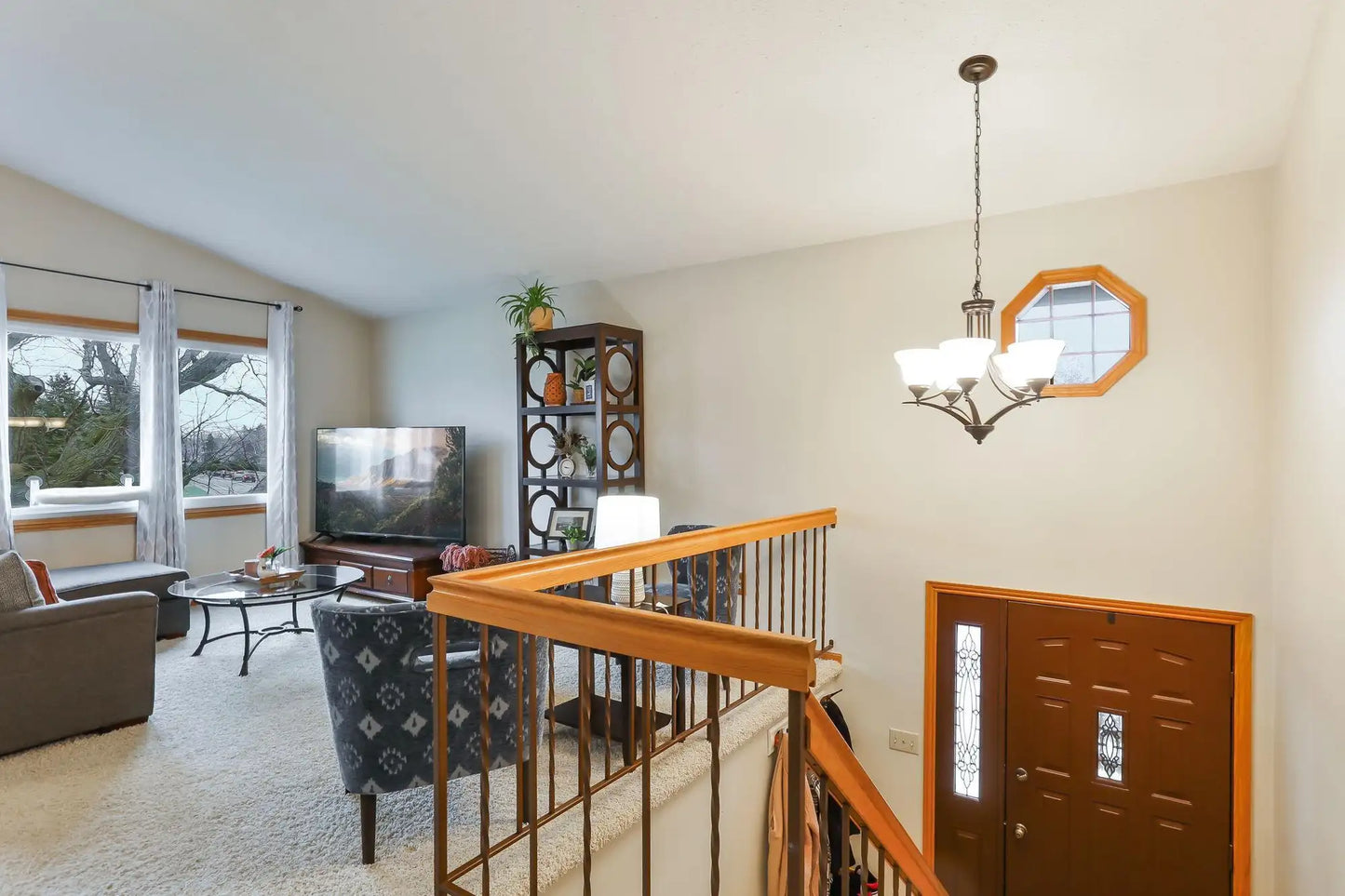 1000 Aston Circle, Burnsville, MN 55337