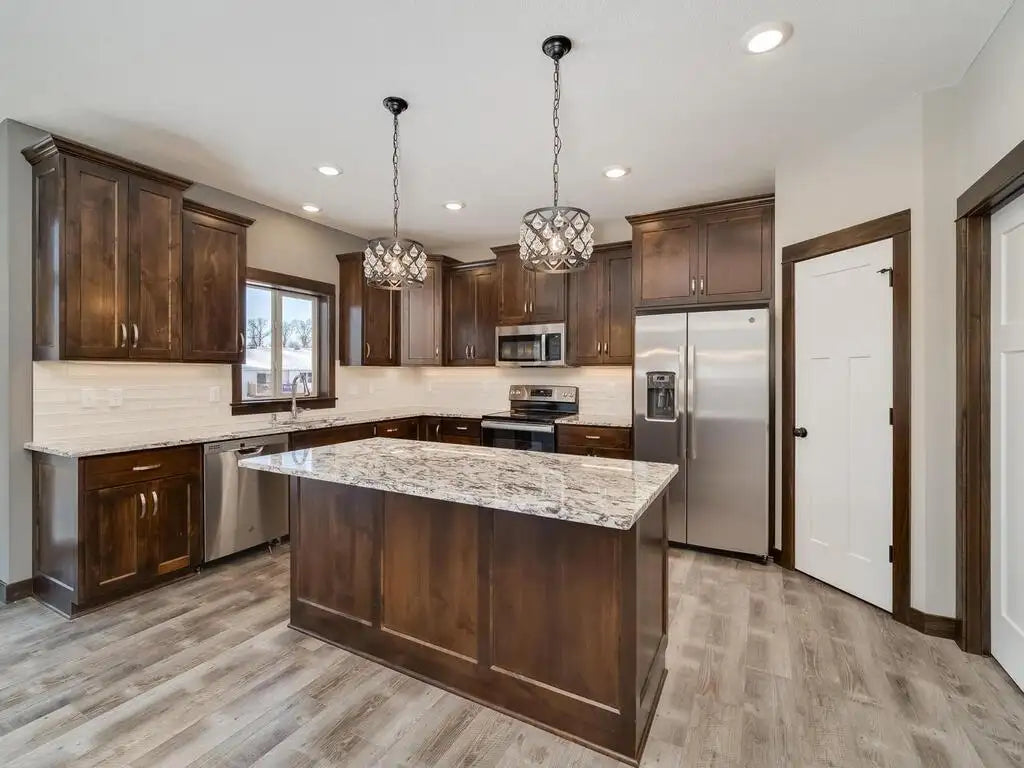 000 Narcissis Court, Cambridge, MN 55008