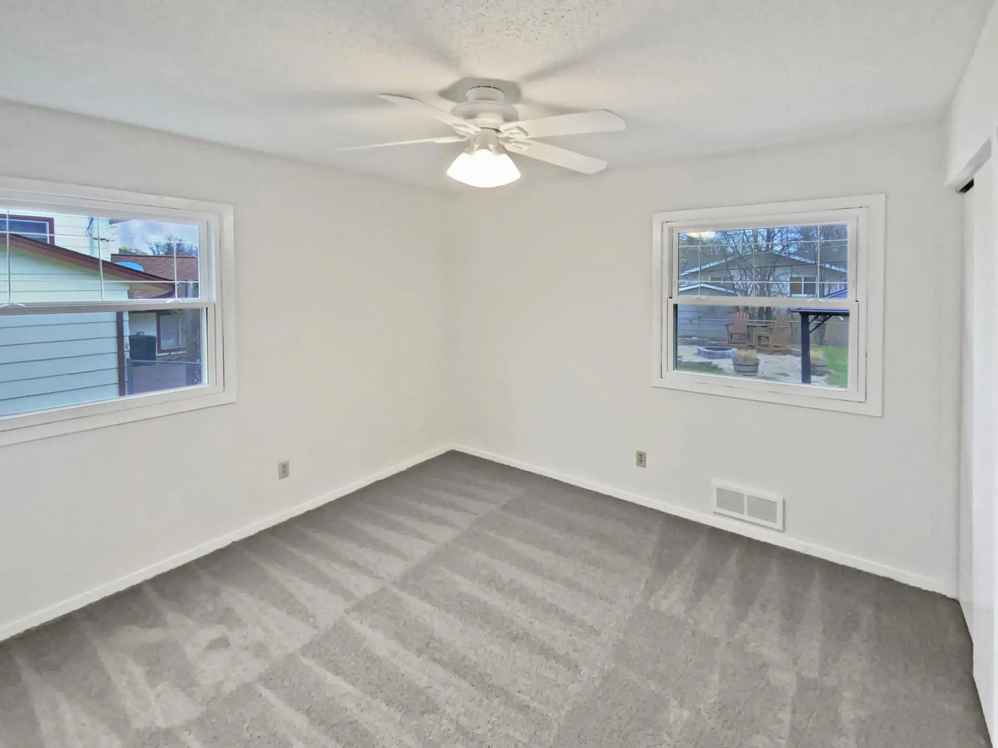 1005 Honeysuckle Lane, Farmington, MN 55024