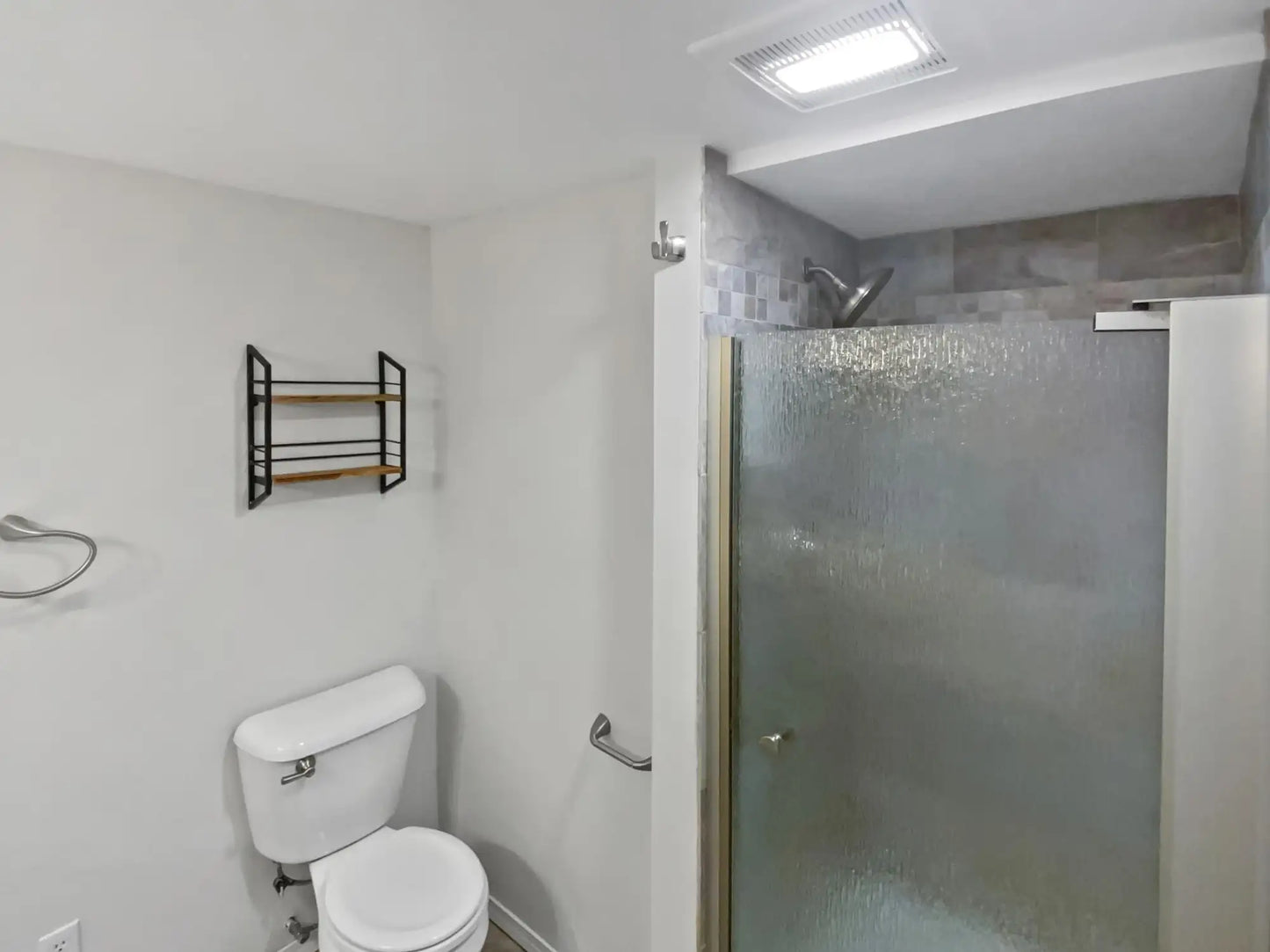 1005 Honeysuckle Lane, Farmington, MN 55024