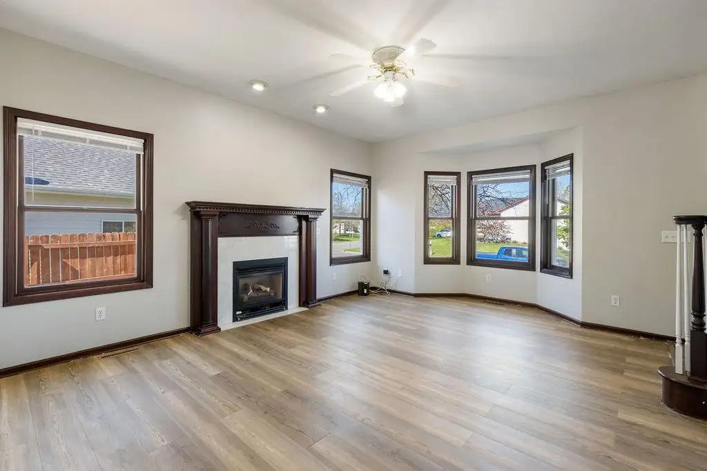1004 Canterbury Avenue, Buffalo, MN 55313
