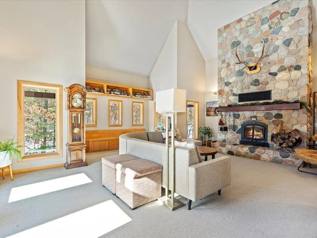 10047 Cove Pointe Road, Brainerd, MN 56401