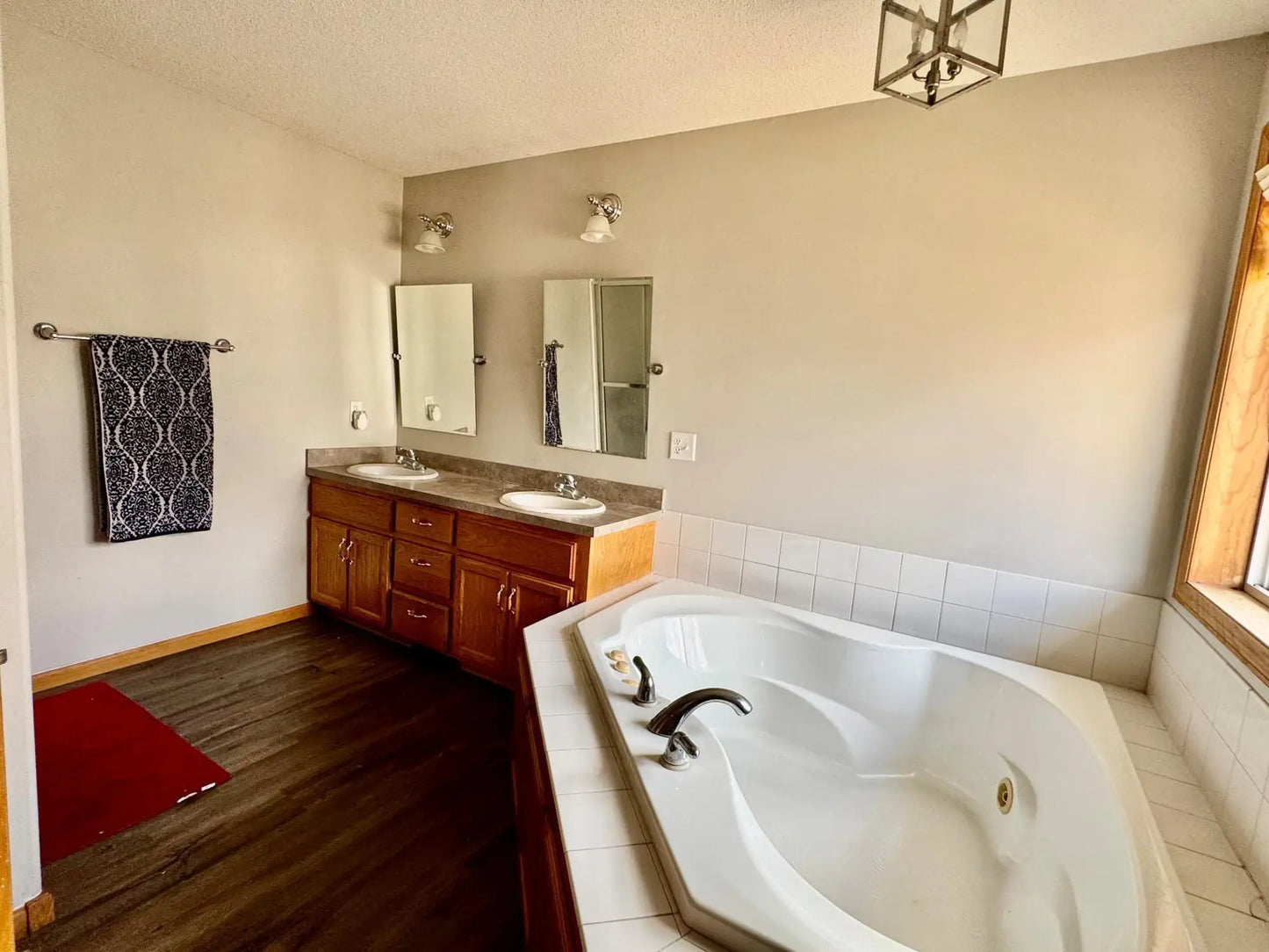 10019 Oakwood Court, Brooklyn Park, MN 55443
