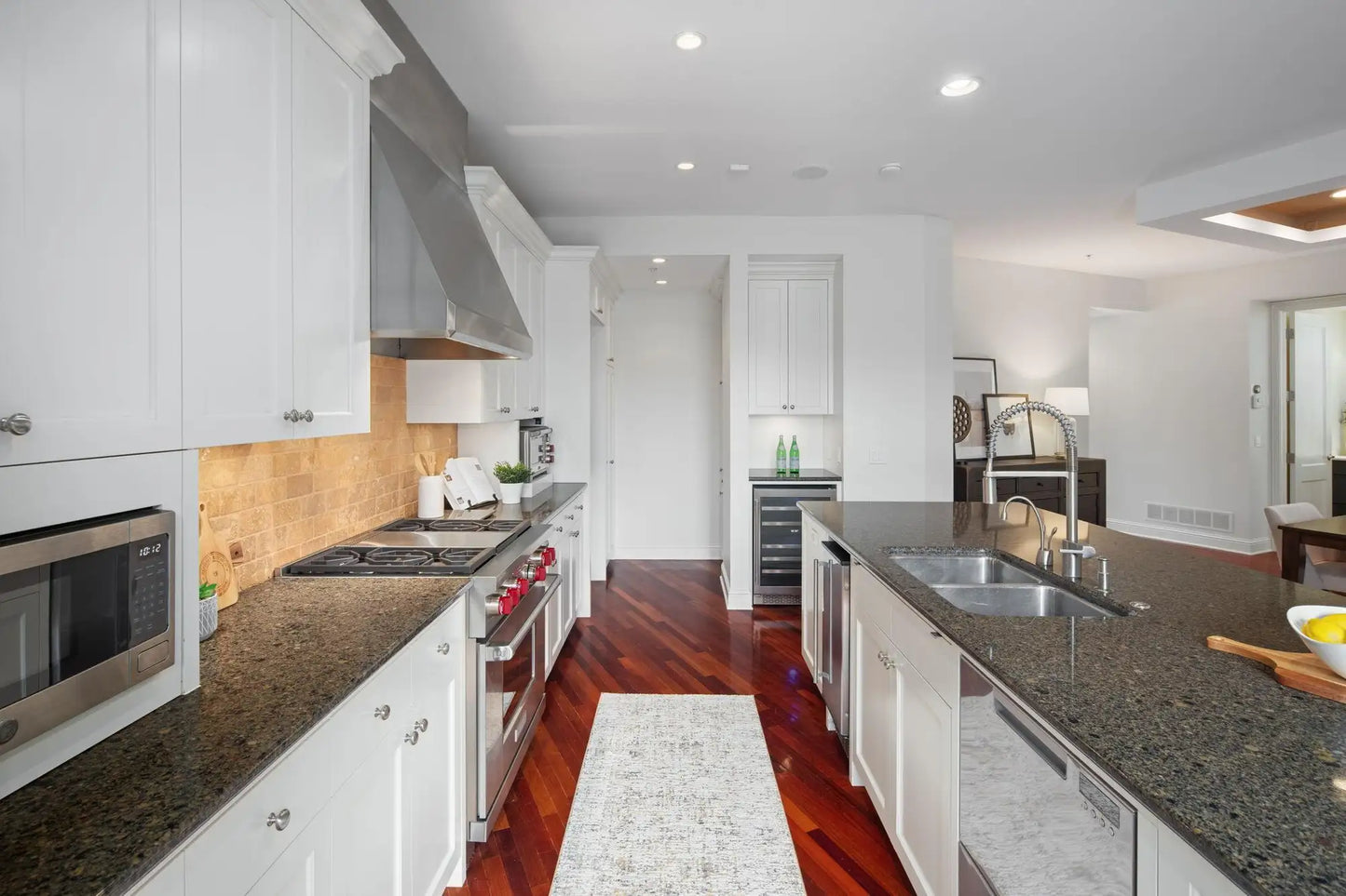 101 Main Street, Minneapolis, MN 55413