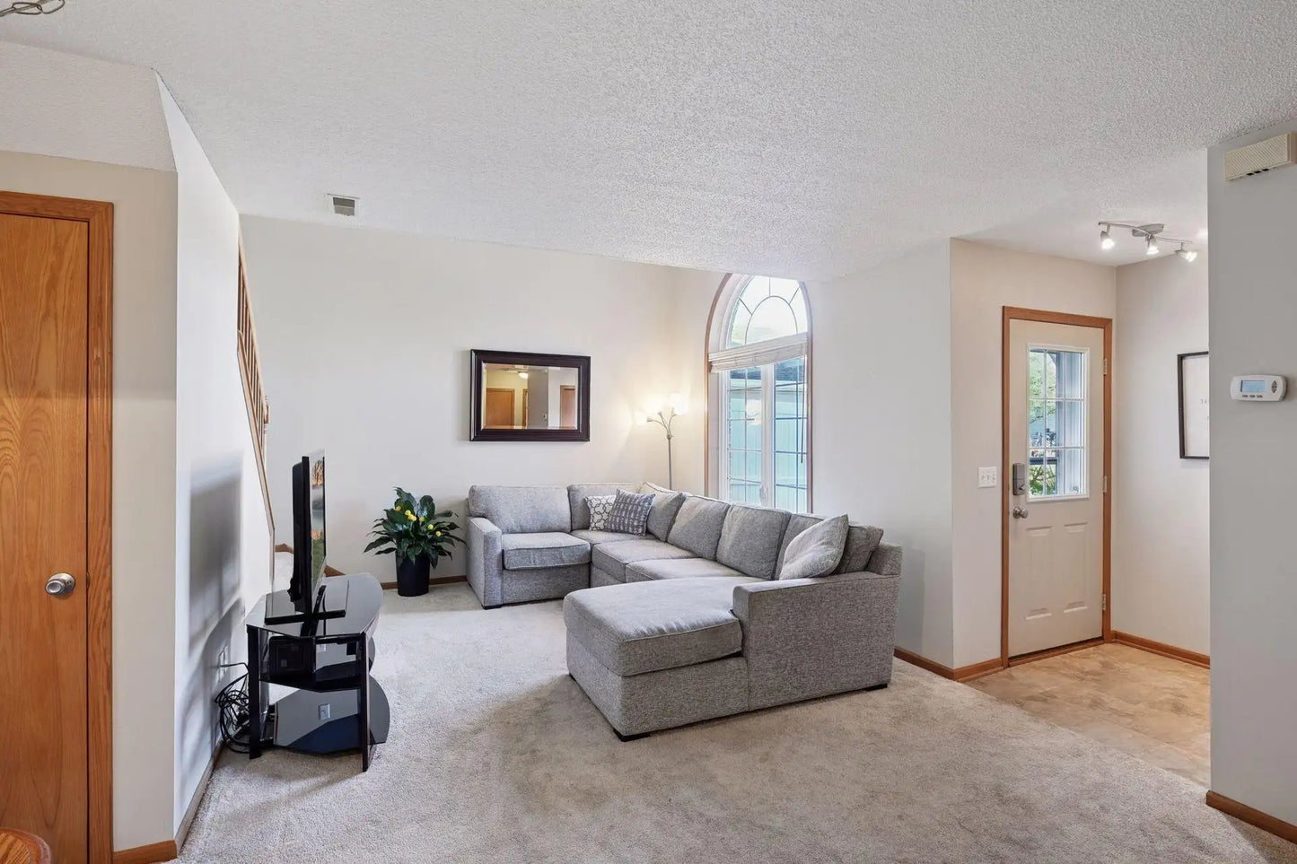 1001 Primrose Lane, Waconia, MN 55387