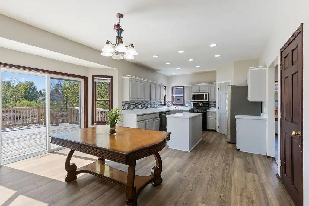 1004 Canterbury Avenue, Buffalo, MN 55313