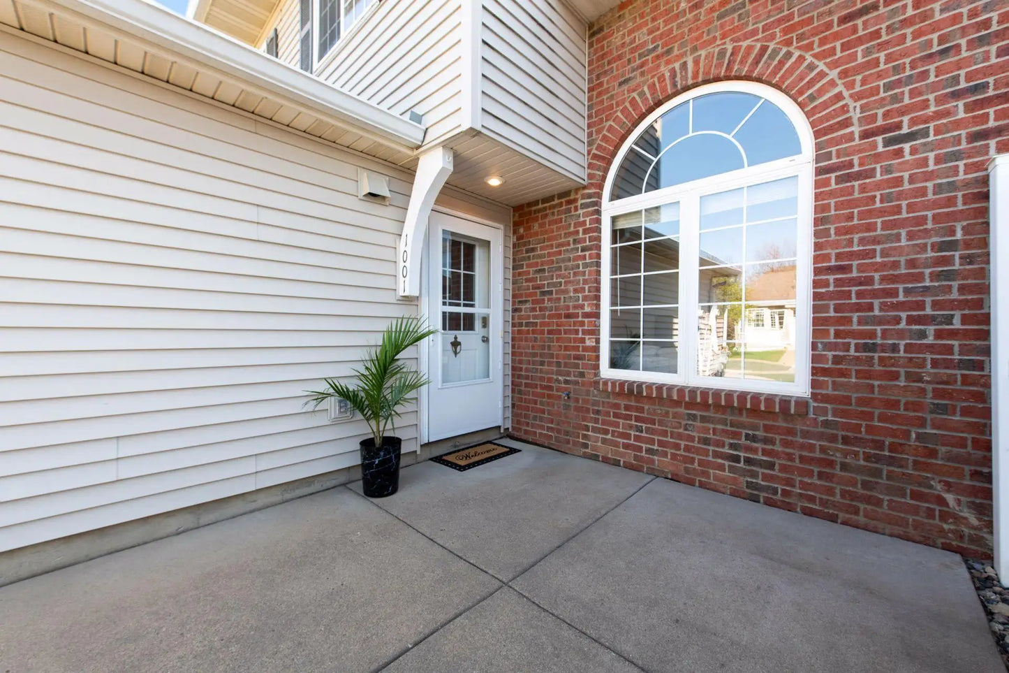 1001 Primrose Lane, Waconia, MN 55387