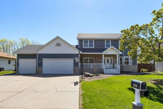 1004 Canterbury Avenue, Buffalo, MN 55313