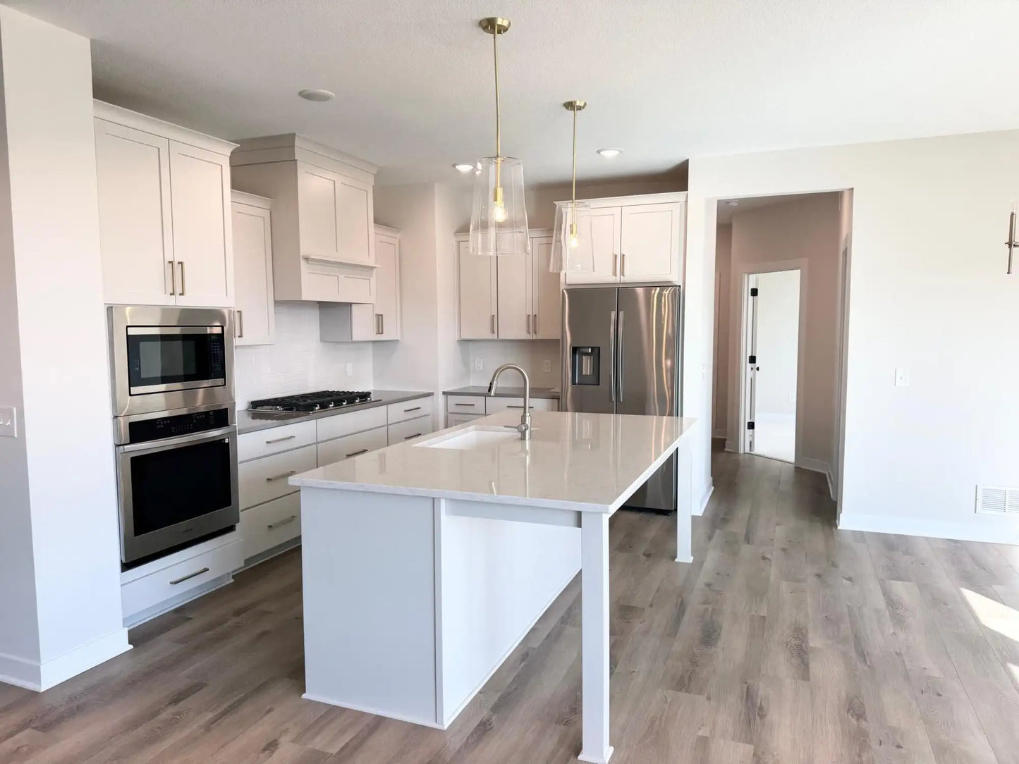 10071 Arrowwood Trail, Woodbury, MN 55129