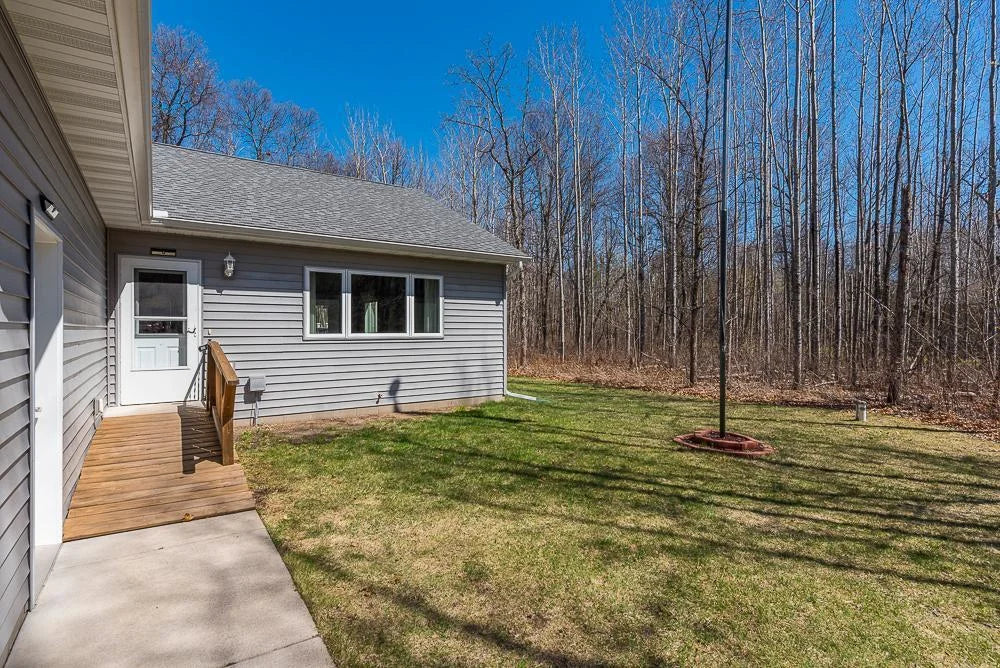 10098 Pin Oak Lane, Brainerd, MN 56401