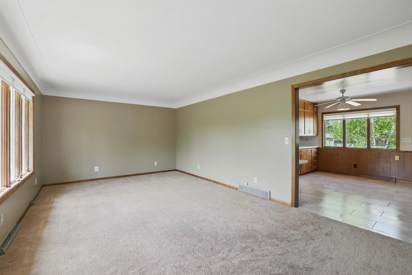 101 Sunset Drive, Belle Plaine, MN 56011
