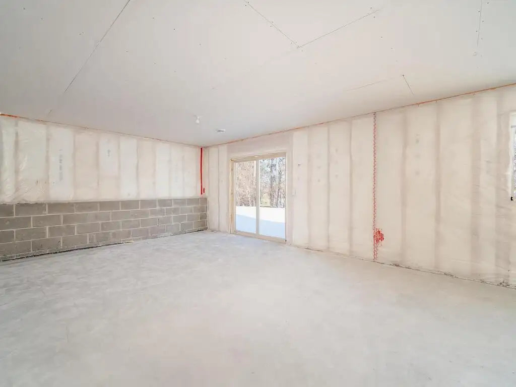 000 Narcissis Court, Cambridge, MN 55008