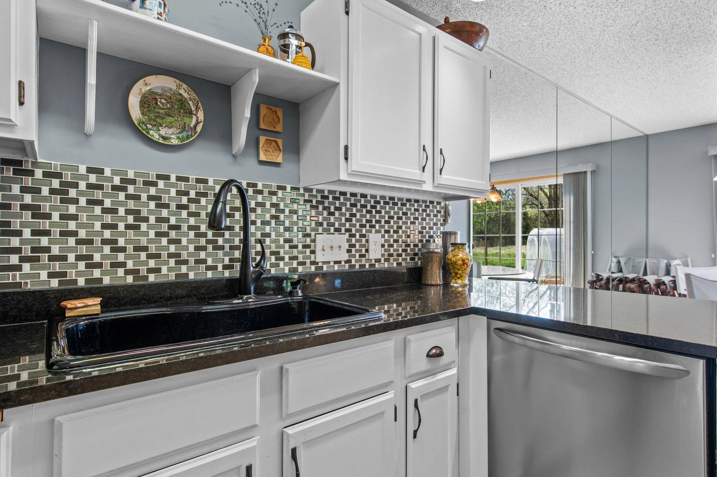 10025 Russell Avenue, Brooklyn Park, MN 55444