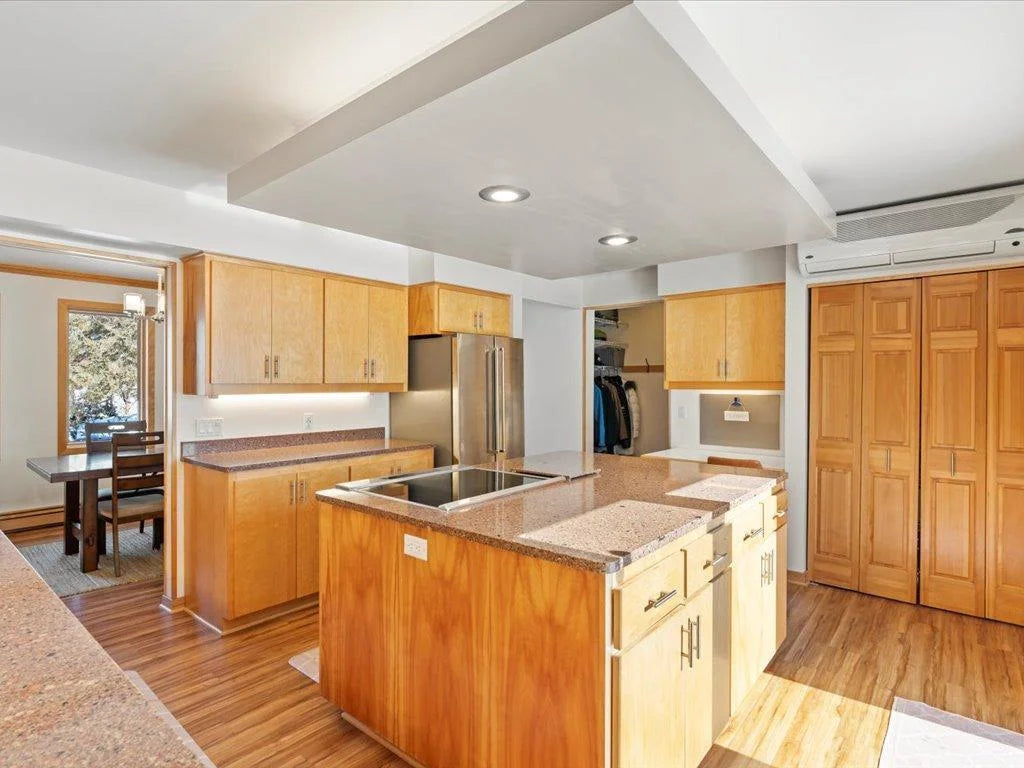 10047 Cove Pointe Road, Brainerd, MN 56401