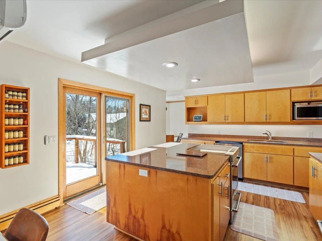 10047 Cove Pointe Road, Brainerd, MN 56401