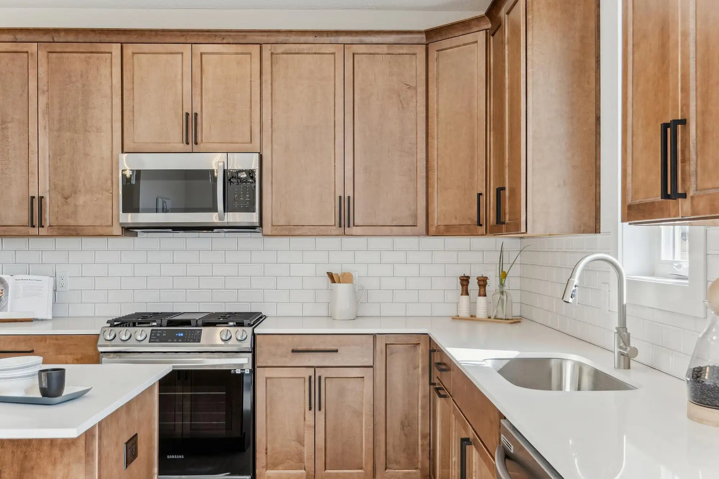 10124 Arrowwood Trail, Woodbury, MN 55129