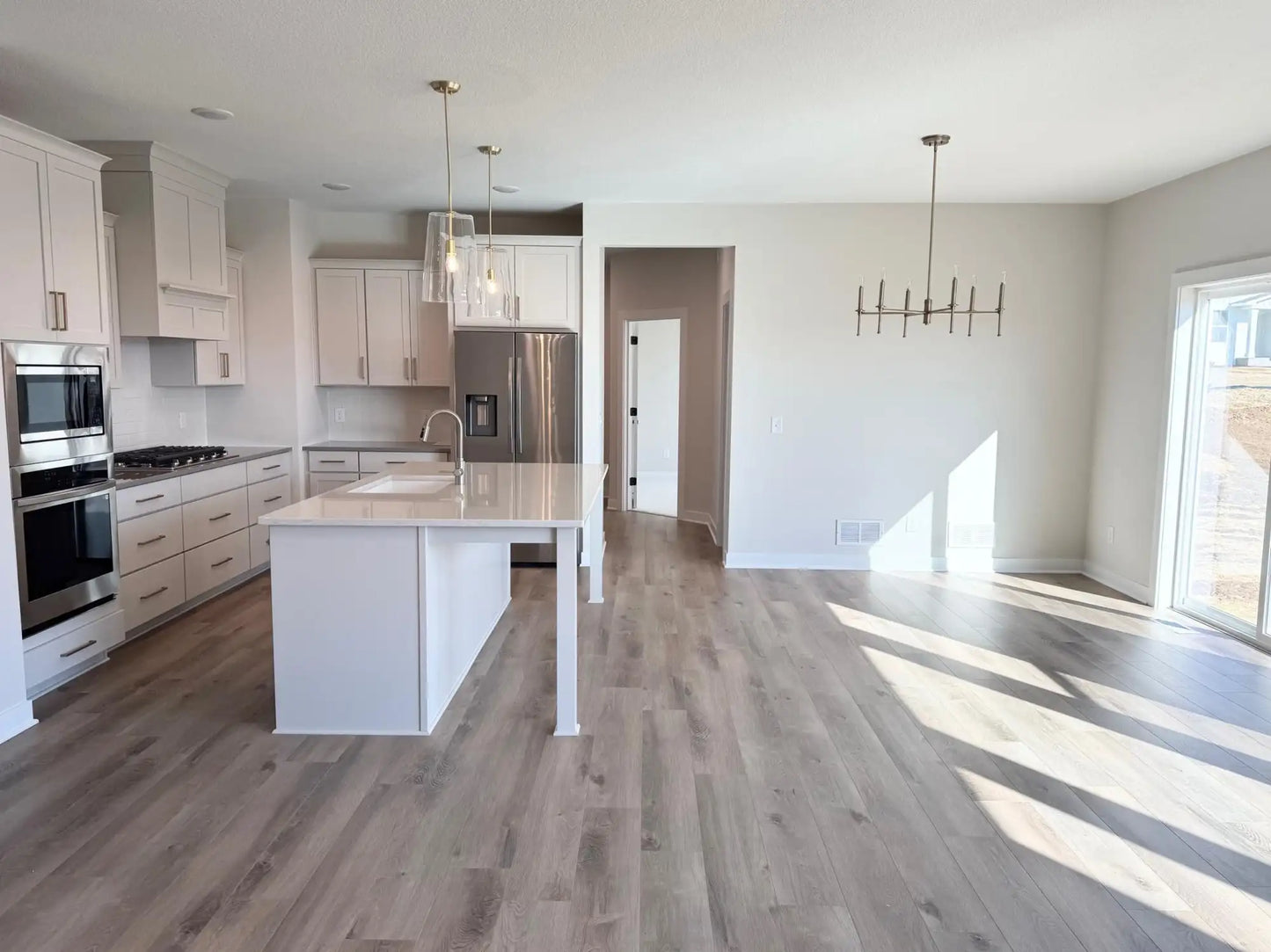 10071 Arrowwood Trail, Woodbury, MN 55129