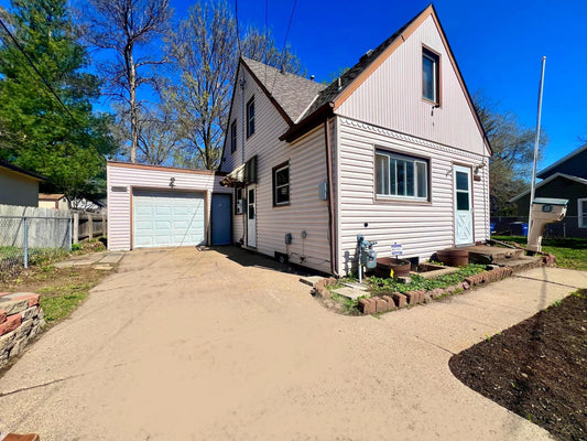 1007 6th Street, Saint Cloud, MN 56303