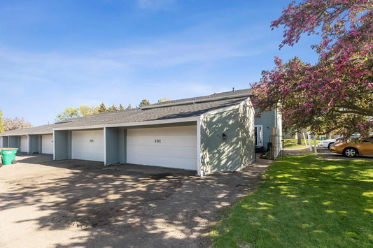 101 Canabury Court, Little Canada, MN 55117
