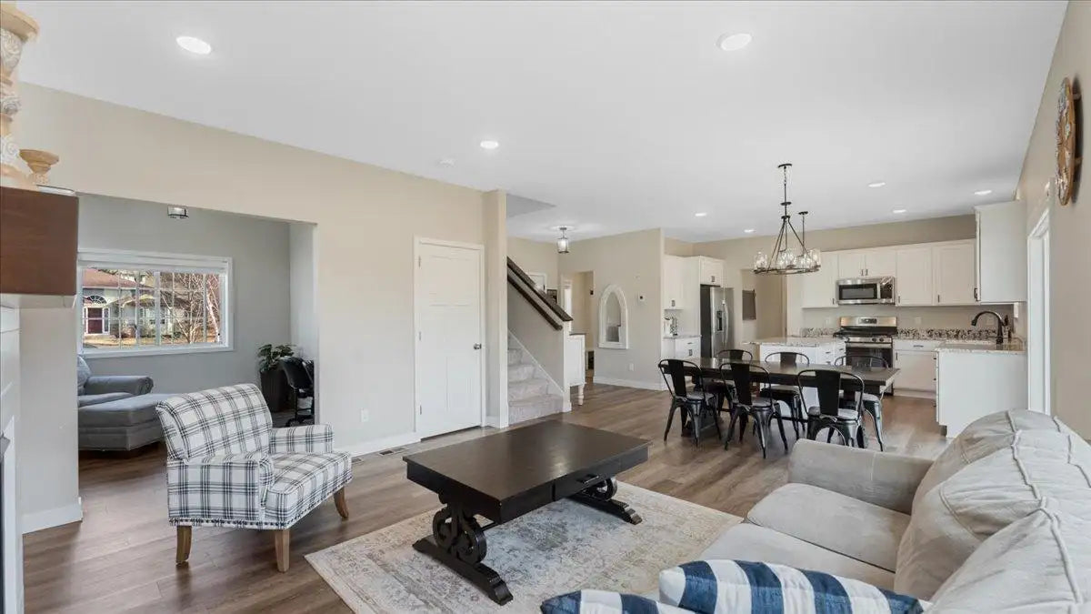 1715 Par Lane, Buffalo, MN 55313
