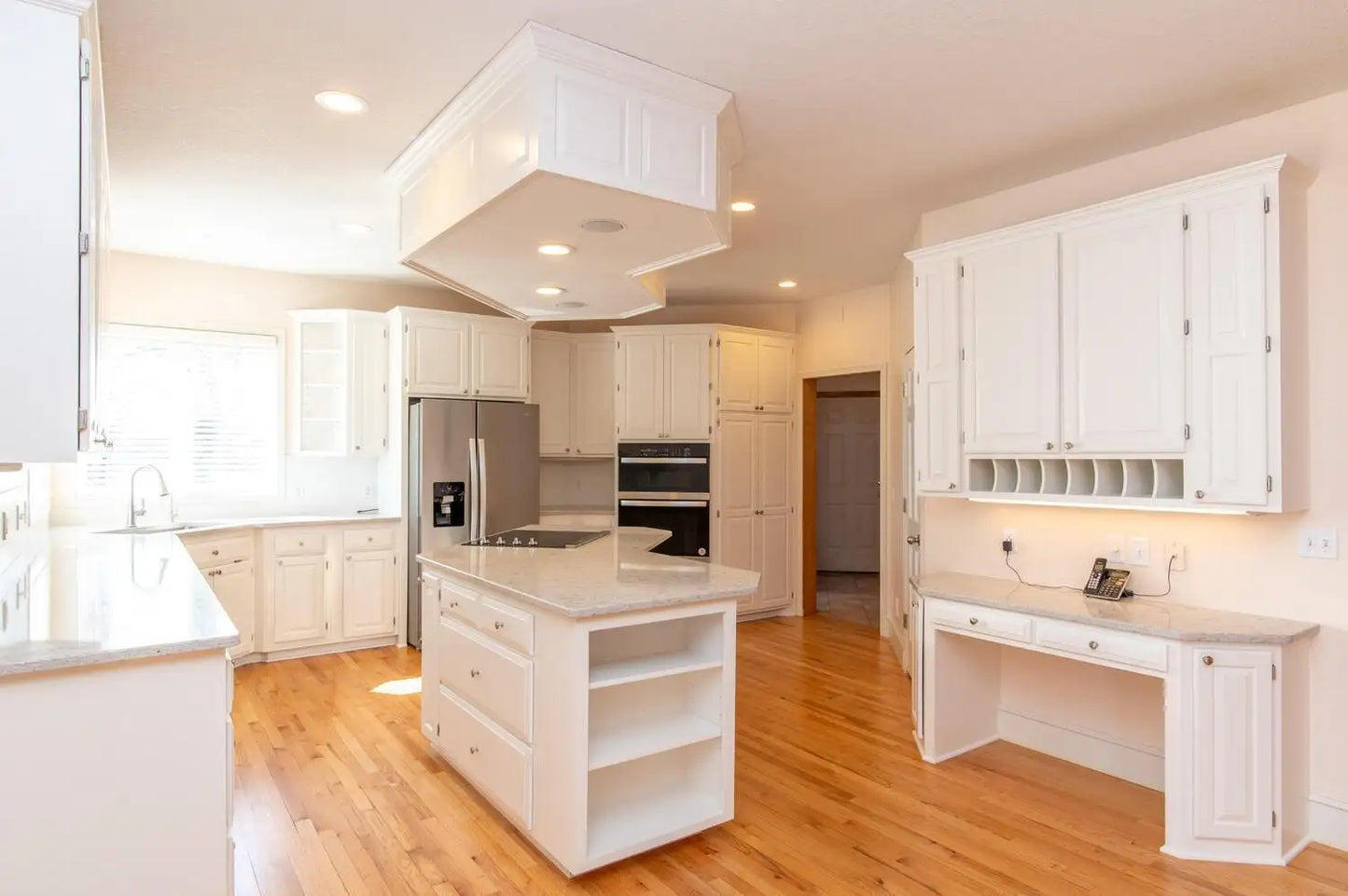 10127 Trotters Path, Eden Prairie, MN 55347